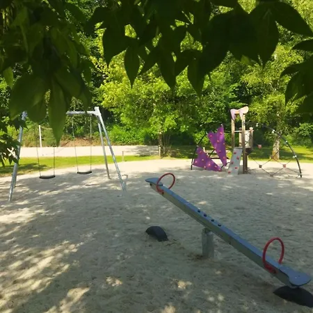 Mobil Pour 6 Personnes Avec Terrasse - Api-1-52-1310 * Saint-Gerons