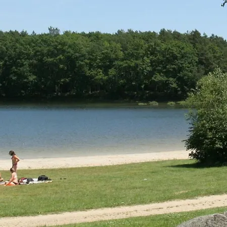 Кемпинг Mobil Pour 6 Personnes Avec Terrasse - Api-1-52-1310 Saint-Gerons