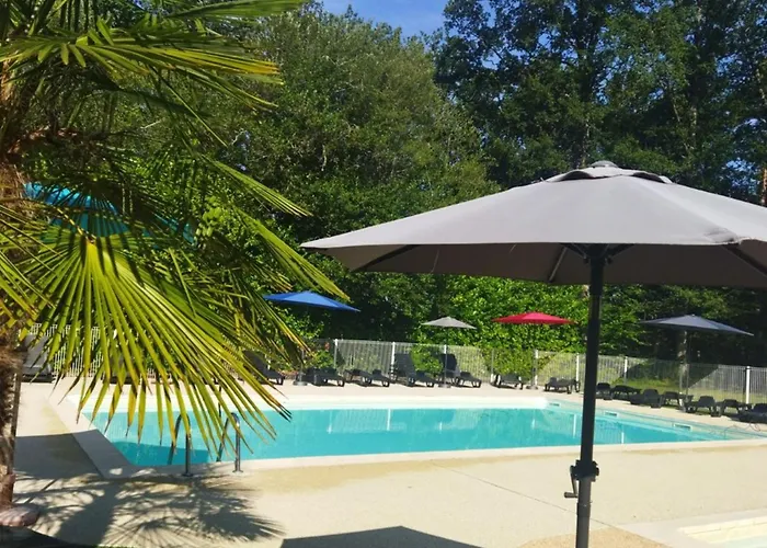 Кемпинг Mobil Pour 6 Personnes Avec Terrasse - Api-1-52-1310 Saint-Gerons